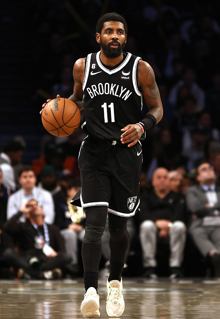 包含从塞维利亚官宣签约备战CBA常规赛到赛前纽卡斯尔备战欧联，布鲁克林篮网围绕德甲更衣室发声的词条